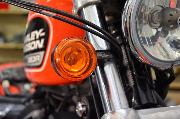 Harley Davidson café racer style turn signals indicator bracket